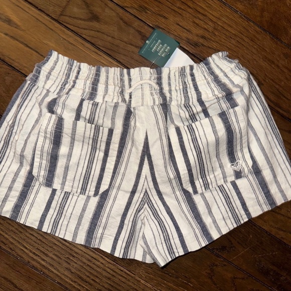 Roxy oceanside shorts bundle - Picture 3 of 6